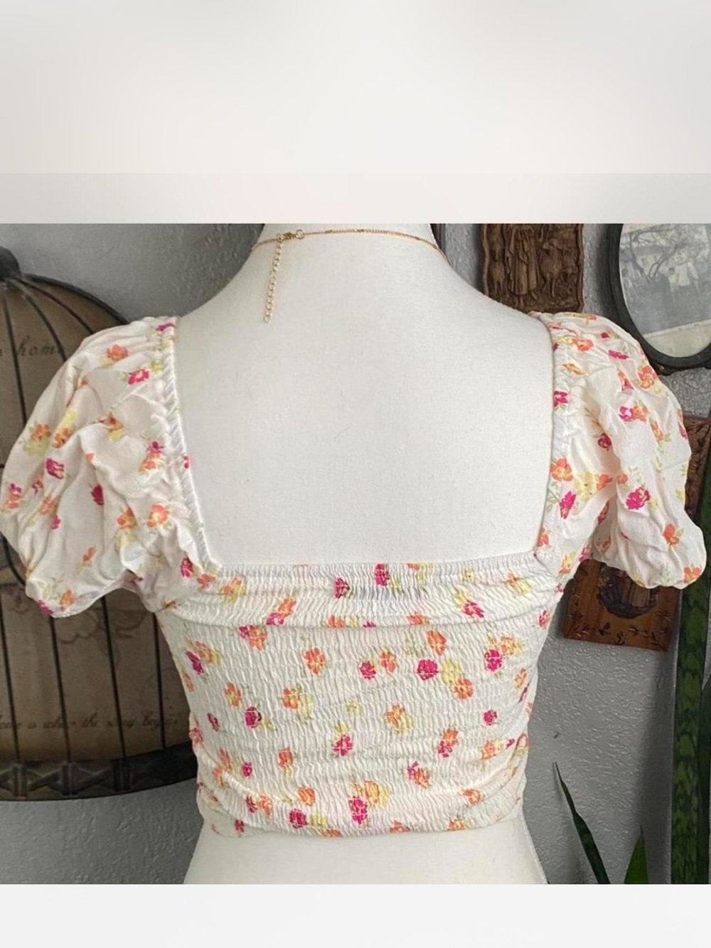 SO White Floral Keyhole Puff Sleeve Crop Top with Pink & Orange Blooms - Picture 3 of 5